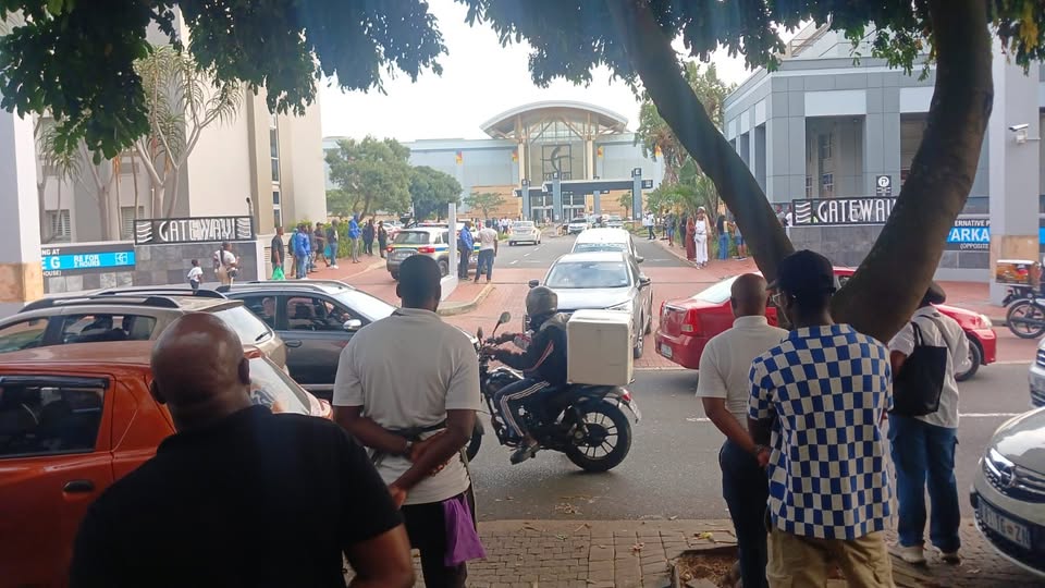 Gateway Mall Shooting: Officer Injured, Armed Robbery at Gateway Theatre Of Shopping in Durban